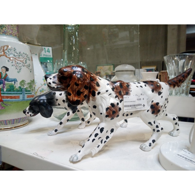 CHIEN DE CHASSE BRUN