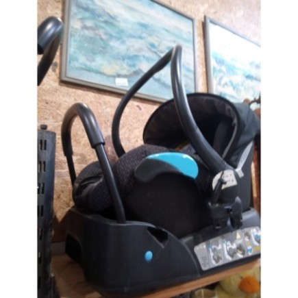 LOT BEBE CONFORT STREETY FIX NACELLE + COSY