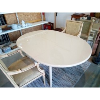 TABLE BEIGE AVEC RALONGE