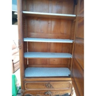 ARMOIRE A PORTE ITALIENNE EN NOYER