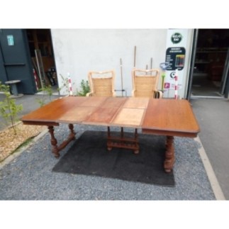 TABLE EN BOIS STYLE HENRI II