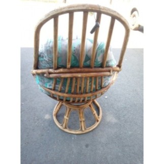 FAUTEUIL EN ROTIN AVEC APPUI-TETE