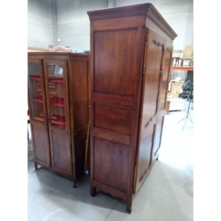 ARMOIRE EN MERISIER STYLE LOUIS XV