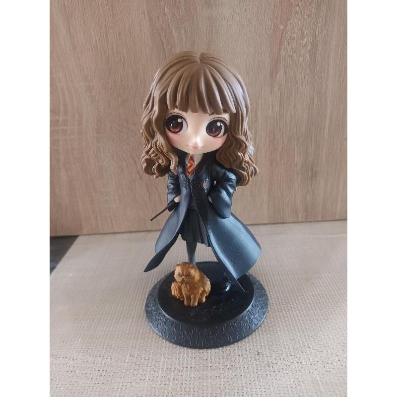 FIGURINE HARRY POTTER HERMIONE SIGNE BANDAI