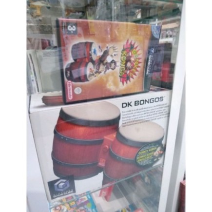 DONKEY KONG EN BOITE AVEC JEU AVEC BONGOS SUR GAME CUBE