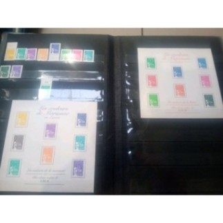 ALBUM DE TIMBRES COLLECTIONS MARIANNE ENVIRONS 250 