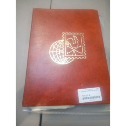 ALBUM DE TIMBRES COLLECTIONS MARIANNE ENVIRONS 250 