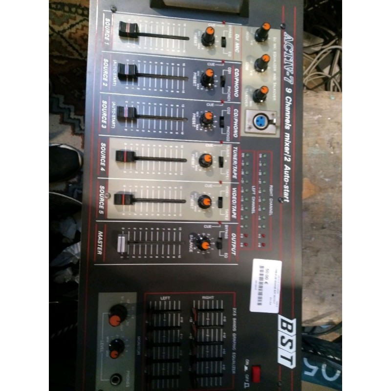 TABLE DE MIXAGE BST ACTIV-7 FONCTIONNELLE
