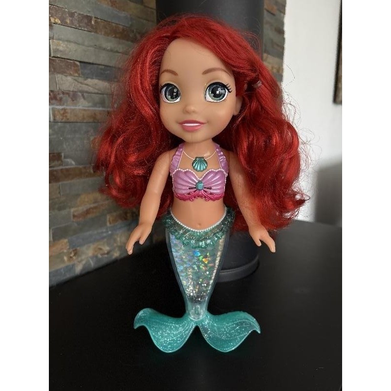 POUPEE DISNEY SIRENE CHANTE + LUMIERE 