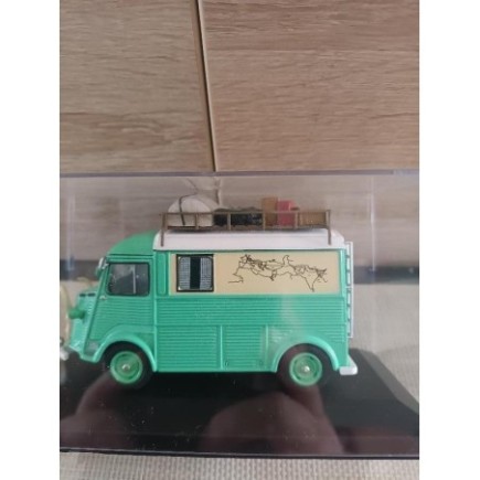 VOITURE CITROEN DE COLLECTION VERTE