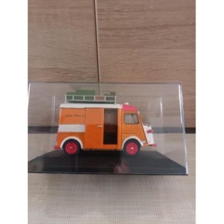 VOITURE CITROEN DE COLLECTION JEAN MARC ET JULIETTE