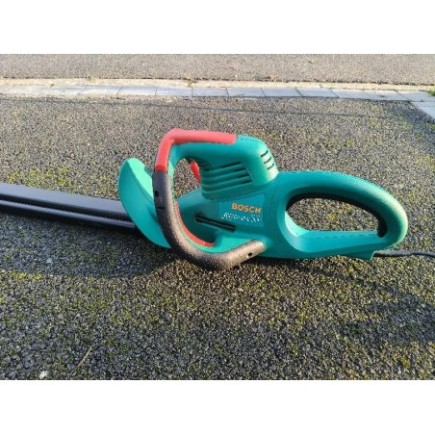 TAILLE HAIE BOSCH 600 24 ST