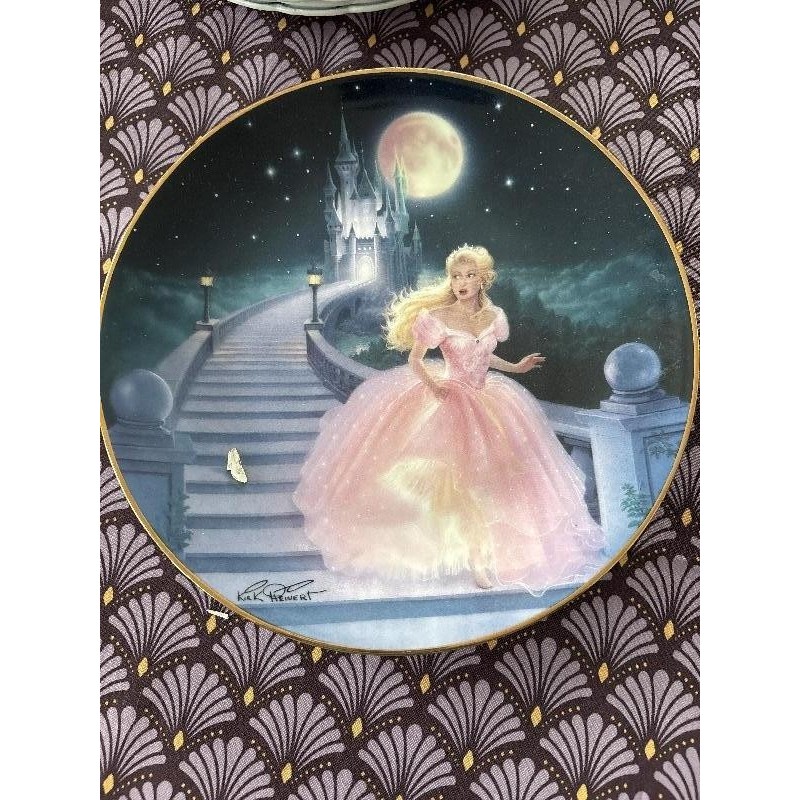 ASSIETTE CENDRILLON NUMEROTEE 