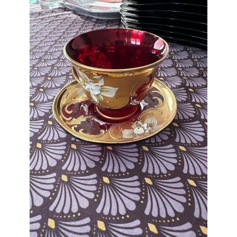 SERVICE A CAFE ROUGE ET OR