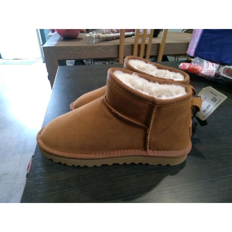UGG TAILLE 39