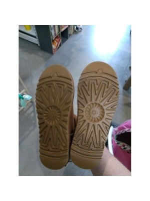 UGG TAILLE 39