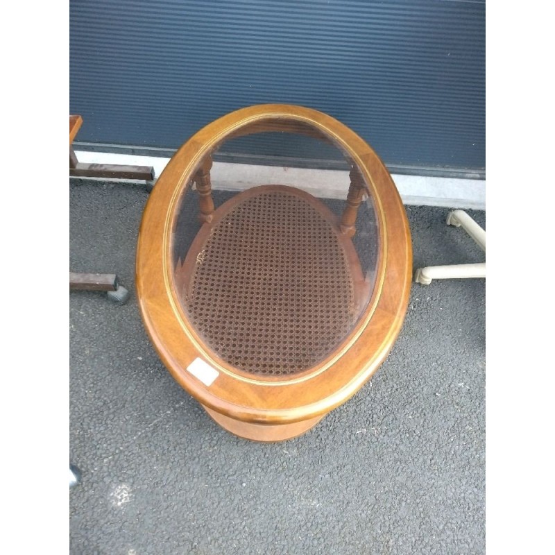 TABLE BASSE AVEC VITRE 