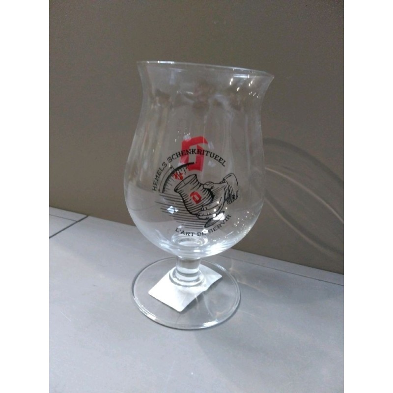 VERRE DUVELSE SCHENKRITUEEL