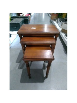 LOT 3 TABLES GIGOGNES