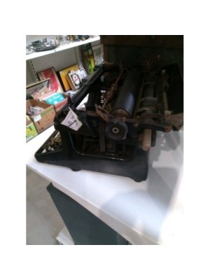 ANCIENNE MACHINE A ECRIRE JAPY