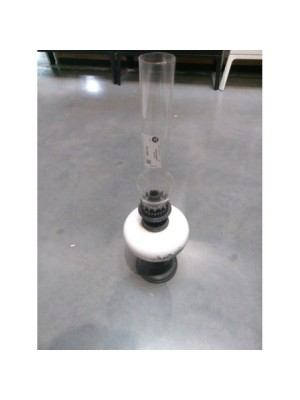 LAMPE ANCIENNE A PETROLE